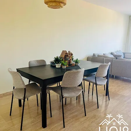 Halo - Amazing Penthouse With Lovely Terraces And Views * 埃斯特波纳