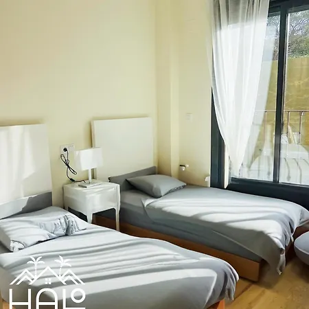 Halo - Amazing Penthouse With Lovely Terraces And Views *