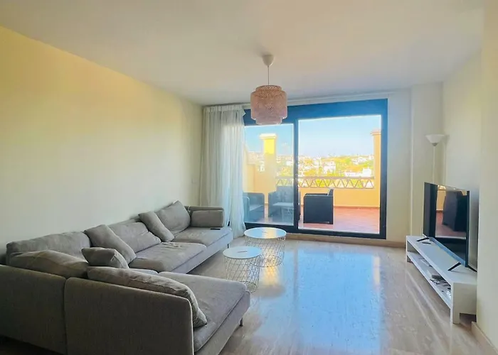 Halo - Amazing Penthouse With Lovely Terraces And Views *