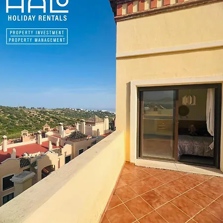 Apartment Halo - Amazing Penthouse With Lovely Terraces And Views
